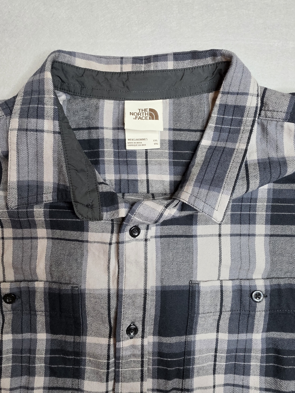 The North Face Men’s Navy and Gray Plaid Button-Down Shirt XXL